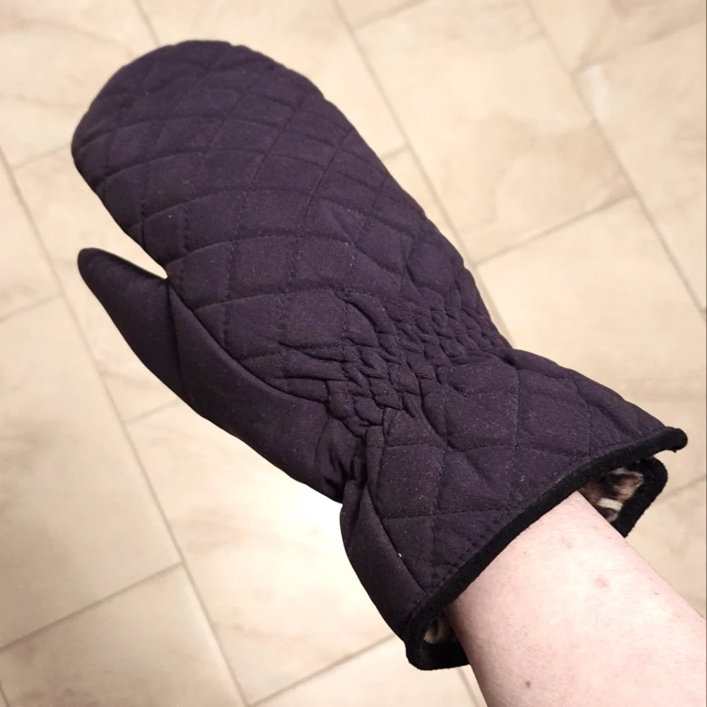 Anthropologie Black Quilted Mittens W/Faux Fur Animal Print Lining M